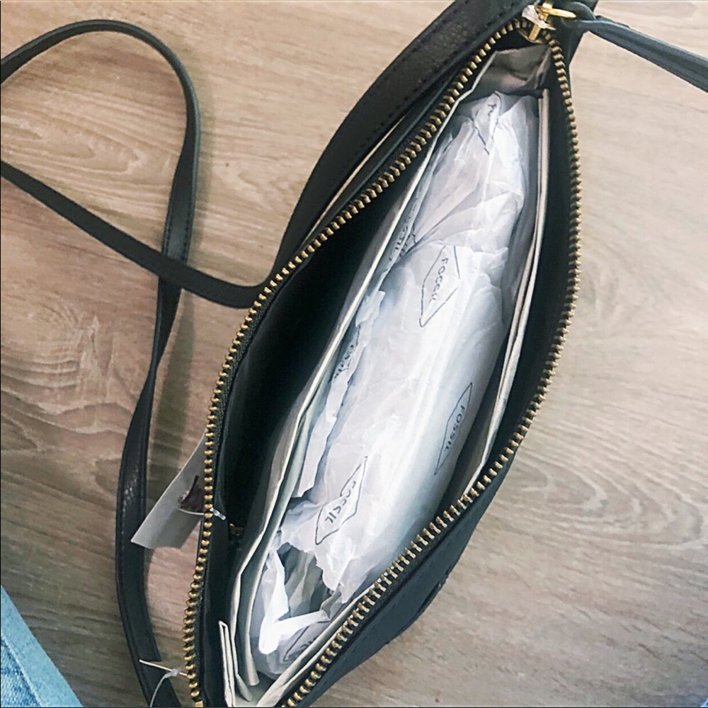 NWT Black Fossil long crossbody purse - Picture 7 of 9